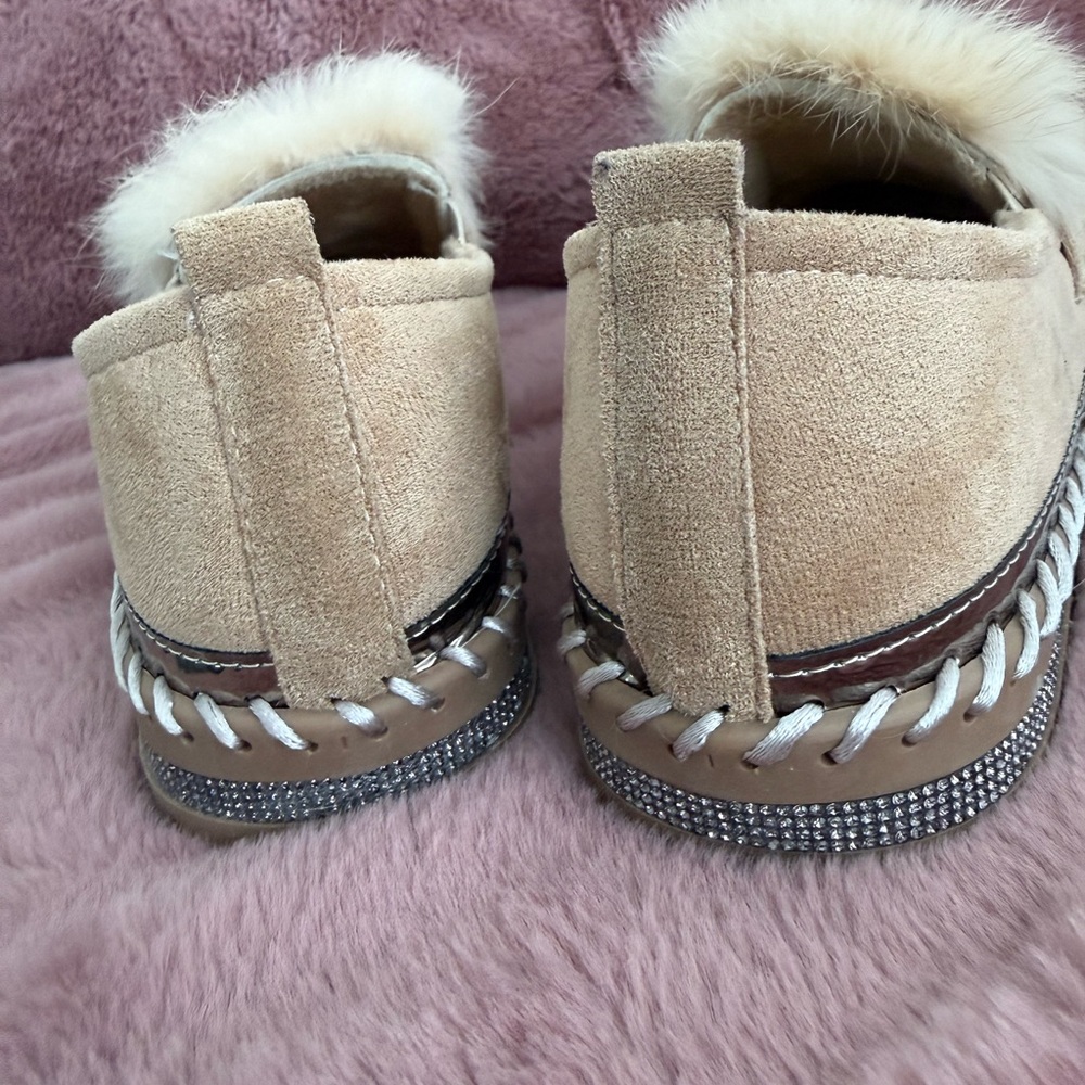 Elegant Beige and Silver Women's Loafers - Picture 5 of 6